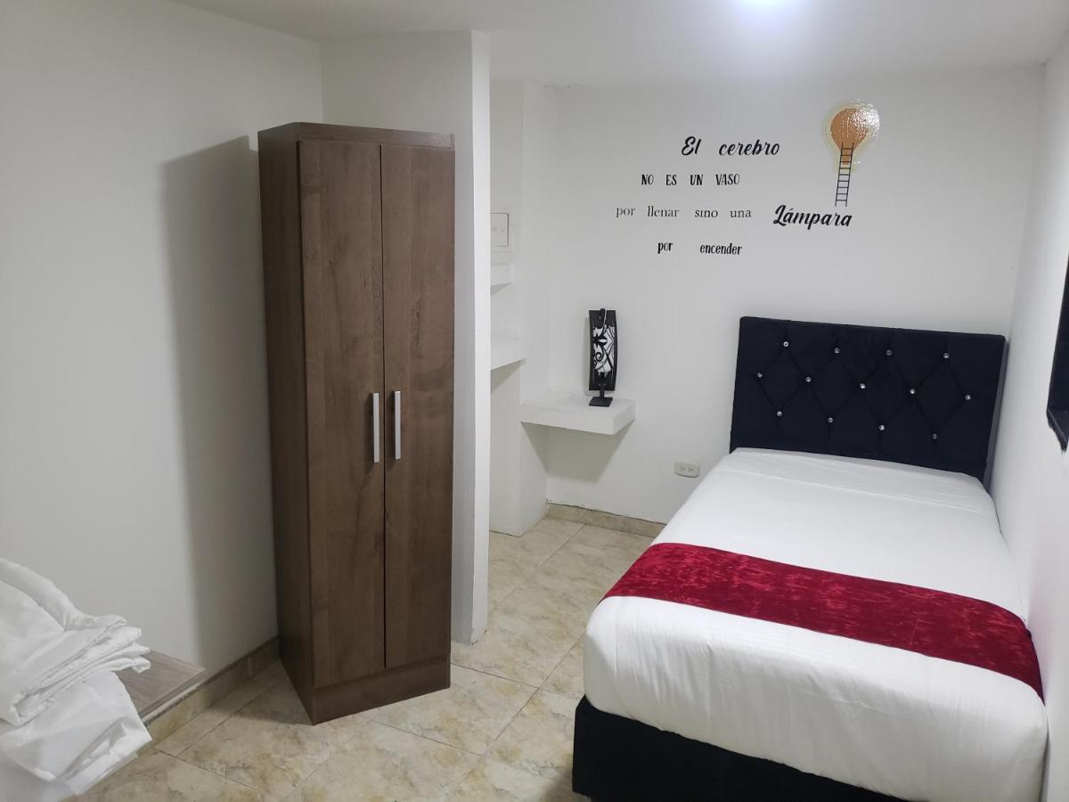 Aw Hotel American Travel Bogotá Zewnętrze zdjęcie
