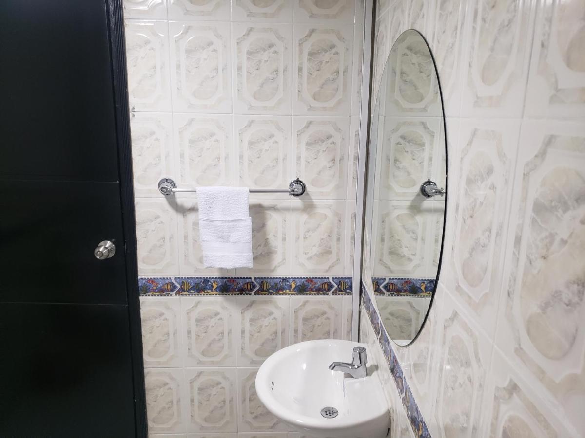 Aw Hotel American Travel Bogotá Zewnętrze zdjęcie